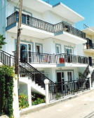 Niriis Hotel