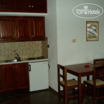 Elpida Apartments