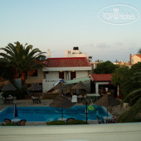 Elpida Apartments