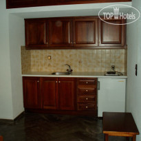 Elpida Apartments