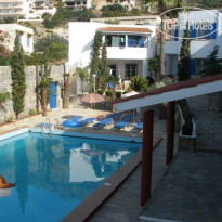 Elenis Apartments 