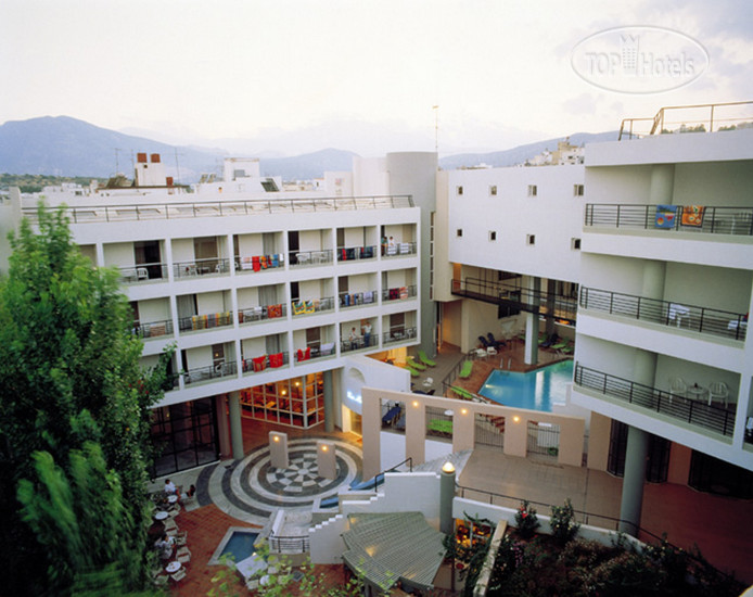 Bomo Santa Marina Hotel 4*