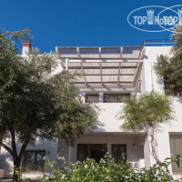 Mourtzanakis Residence by CHC Hotels 3*