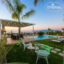 Anemeli Villa Outside patio and seating area