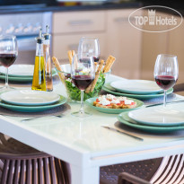 Anemeli Villa Dining area 