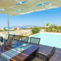 Anemeli Villa Outside dining area 