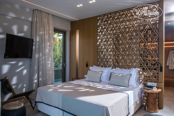 Niriides Palace Hotel