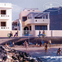 Niros Beach Apartments 