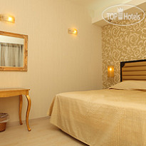 Steris Elegant Beach Hotel & Apartments 