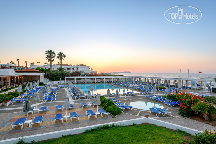 Фотографии отеля  Annabelle Beach Resort 5*