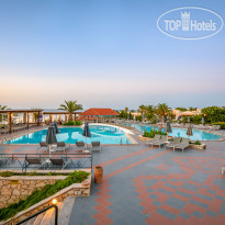 Annabelle Beach Resort GENERAL POOL VIEW