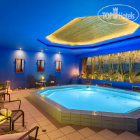 Annabelle Beach Resort INDOOR JACUZZI