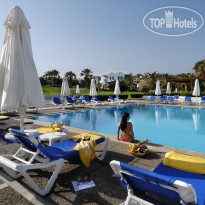 Annabelle Beach Resort relax pool