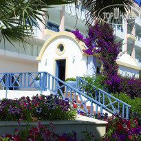 Serita Beach Hotel 