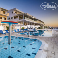 Horizon Beach Hotel & Stelios Family Rooms 