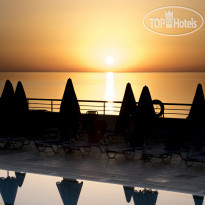 Horizon Beach Hotel & Stelios Family Rooms 