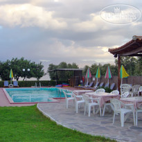 Artemis Beach Hotel 