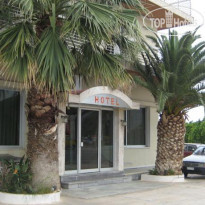 Alexandros Hotel 