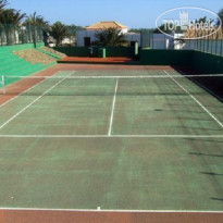 Castillo Beach Park Bungalows Теннисный корт