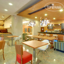 Tryp Santiago 