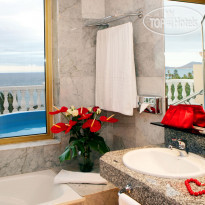 Mare Nostrum Mediterranean Palace Ba&#241;o Suite Cleopatra Pala