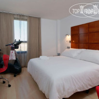 Tryp Zaragoza 