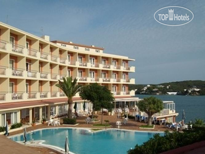 Новые добавленные фото туристов Rey Carlos III 4*