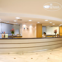 Blaumar Salou Reception front-desk