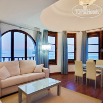 Pueblo Acantilado Suites