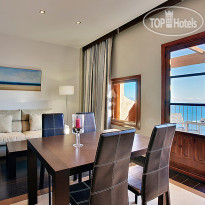 Pueblo Acantilado Suites