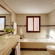 Vasari Vacation Resort Ванная комната