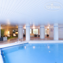 Gran Melia Victoria Indoor heated pool