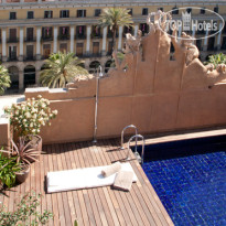 Hotel DO Placa Reial Бассейн