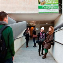 Pere Tarres Youth Hostel