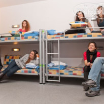 Pere Tarres Youth Hostel