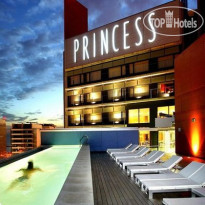 Sercotel Barcelona Princess Бар на террасе.