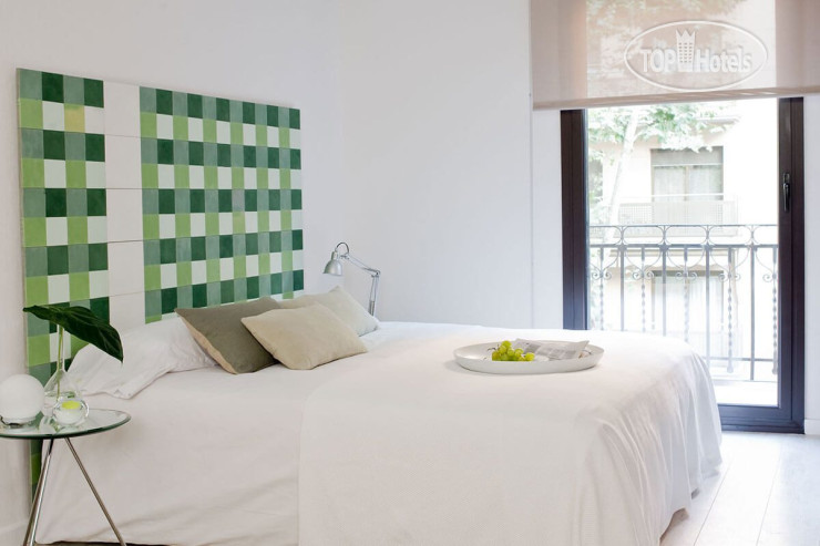 Eric Vokel Sagrada Familia Suites