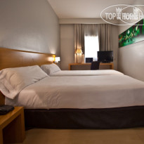 Arc La Rambla Superior Room