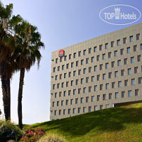 Ibis Barcelona Santa Coloma 2*