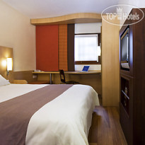 Ibis Barcelona Pza Glories 22 