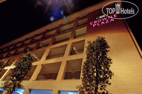 Фотографии отеля  Golden Tulip Plaza Caserta 4*