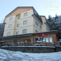 Everest Hotel 