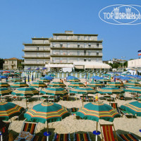 Flying Hotel Pesaro 3*