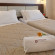 Breaking Business Hotel 