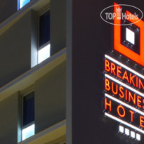 Breaking Business Hotel