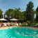 Villa Rosella Resort Бассейн в парке отеля
