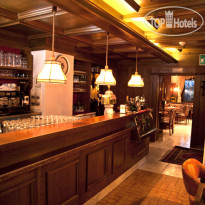 Chrys Hotel