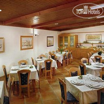 Everest Restaurant Hotel 