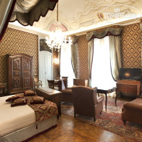 Castello di Guarene Castle Luxury Room