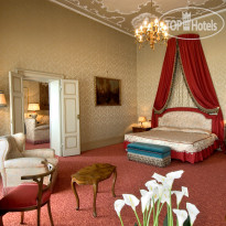 SINA Brufani Royal Suite